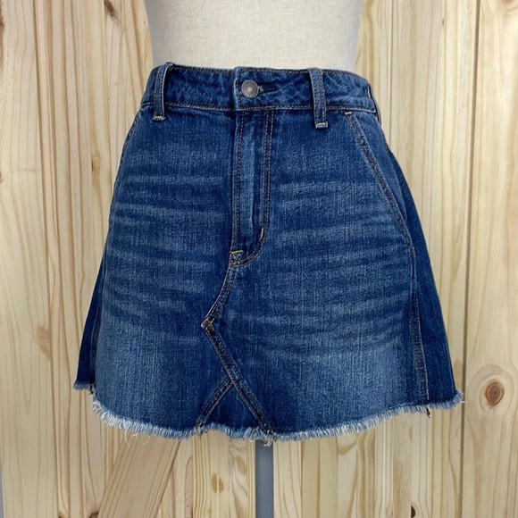 American Eagle Women’s Denim Hi-Rise Festival Mini Skirt Size 6 Blue Frayed - Picture 13 of 13